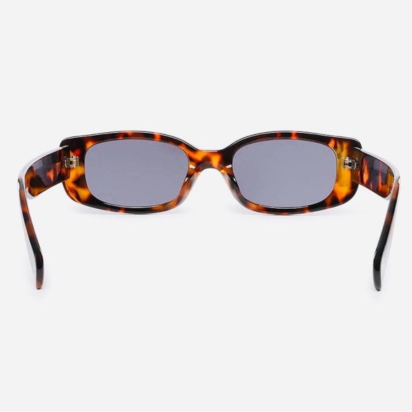 VANS The Bomb Sunglasses Polycarbonate Rectangle UBA/UVB 400 Protection NWOT - Picture 4 of 4